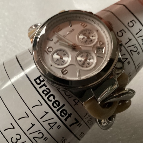 Michael Kors Women’s Runway Twist Chronograph Watch MK-4263 - Picture 8 of 11